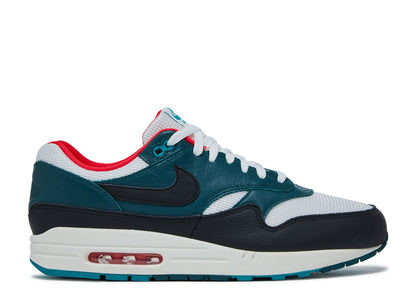 Air Max 1 Liverpool Lebron James