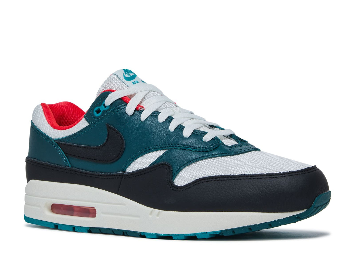 Air Max 1 Liverpool Lebron James