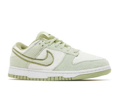 Nike Dunk Low SE Fleece Green