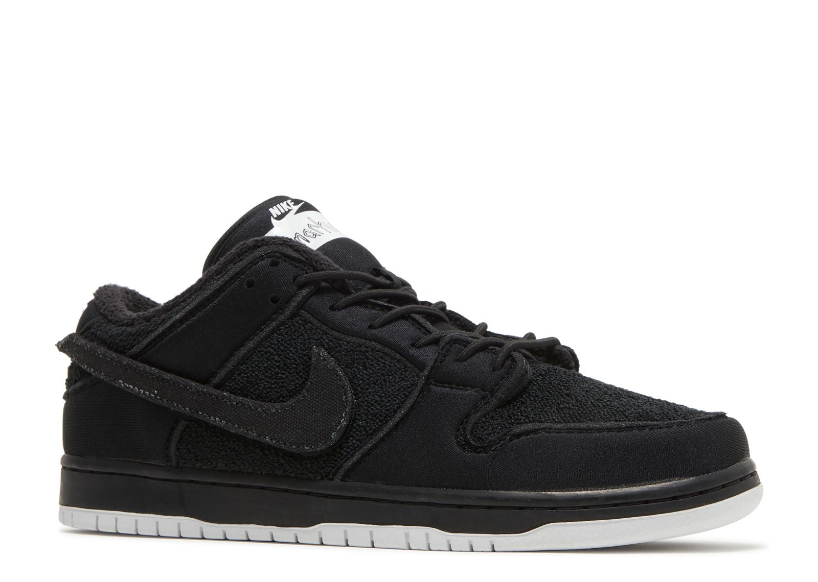 Nike SB Dunk Low Gnarhunters